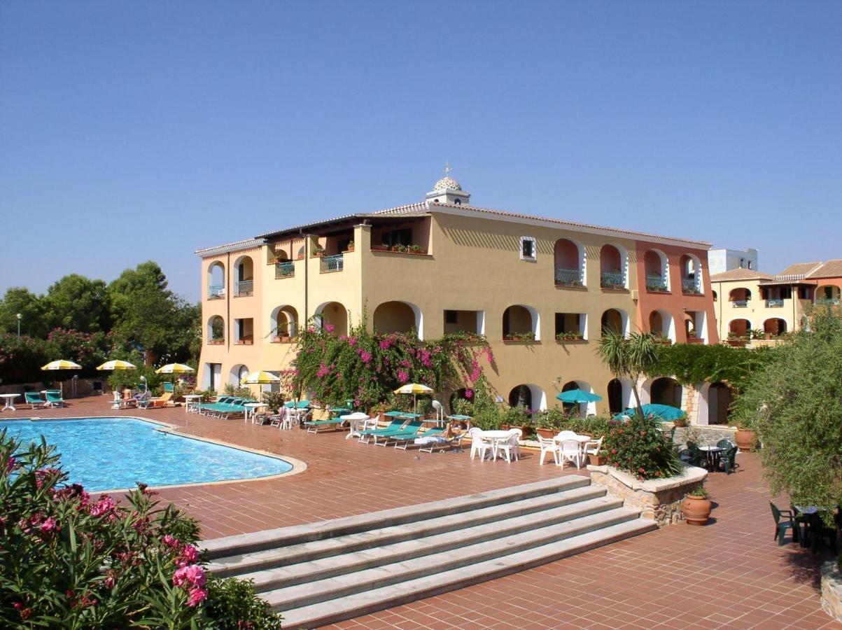 Nicolaus Club Torre Moresca Orosei Exterior foto